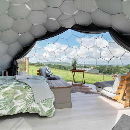 Deerstone Glamping-Pinhaw Beacon Dome Hot Tub Hotel Earby Bagian luar foto