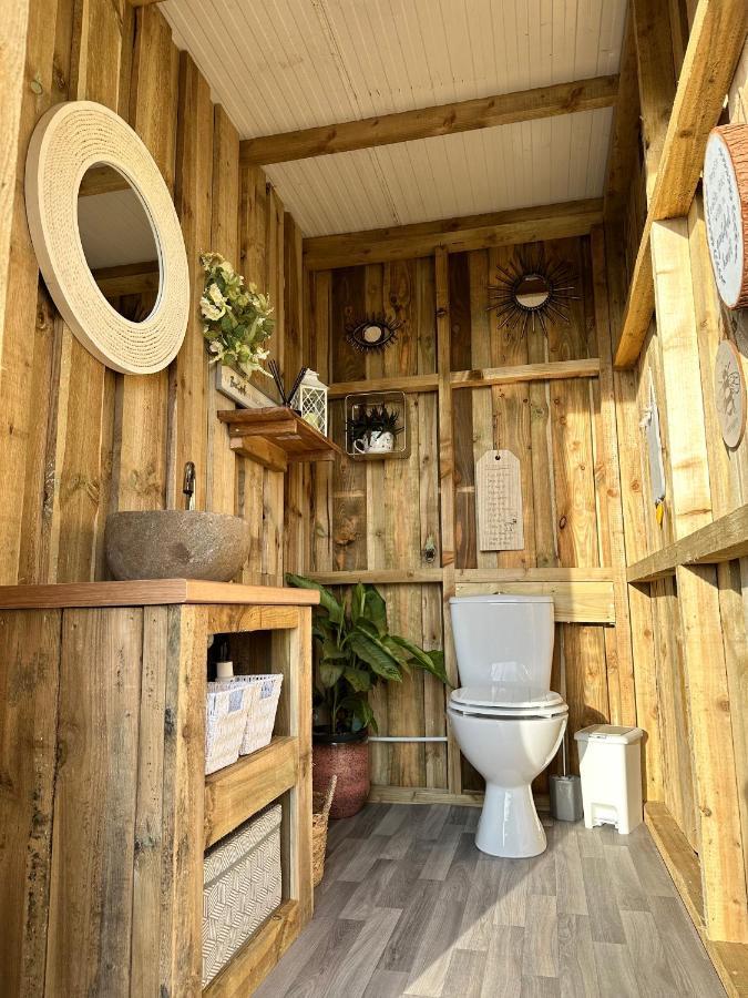 Deerstone Glamping-Pinhaw Beacon Dome Hot Tub Hotel Earby Bagian luar foto
